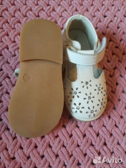 Сандалии для девочки 24 размер кожа