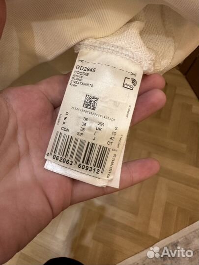 Толстовка adidas