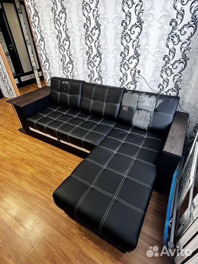 Угловой диван бу