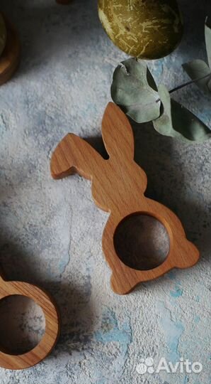 Деревянная подставка под яйцо