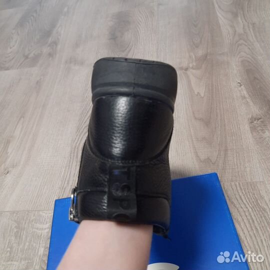 Ботинки демисезонные