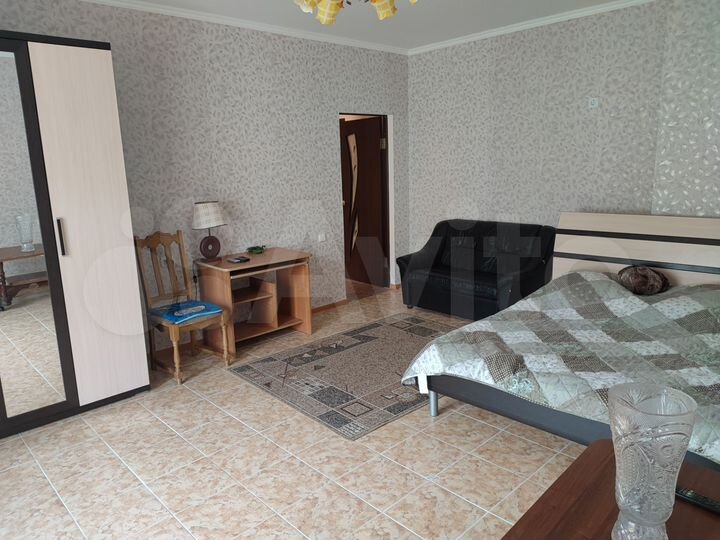 Комната 18 м² в 4-к., 2/2 эт.