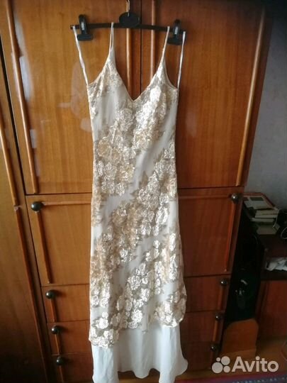 Платье вечернее