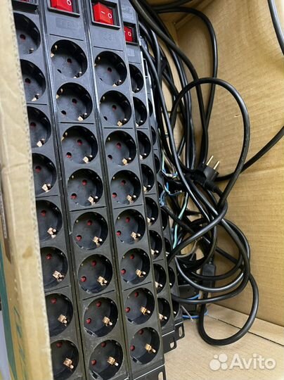 Блок розеток SNR-BR-08-P рабочие