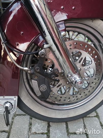 Мотоцикл Harley-Davidson road king