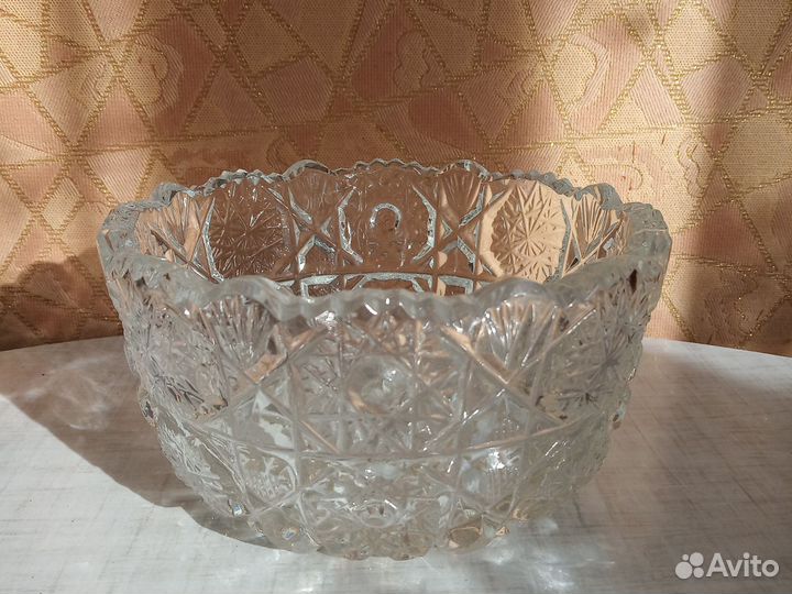 Хрустальная ваза