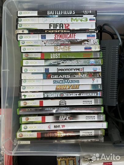 Xbox 360 + 2 геймпада и игры