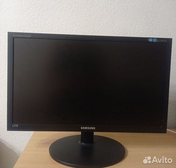Монитор LED Самсунг,22 дюйма