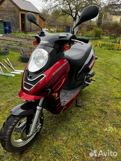 Скутер рейсер