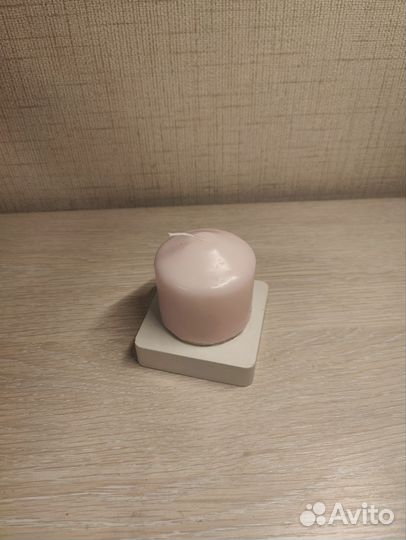 Свеча в гипсовом подсвечнике