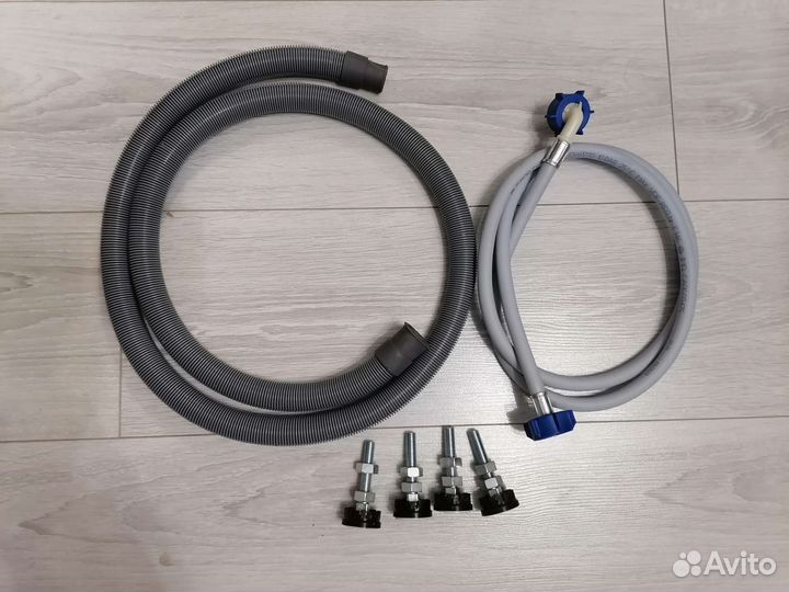 Шланг и ножки для стиральной машины