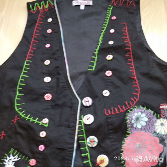 Крутая жилетка 46размер