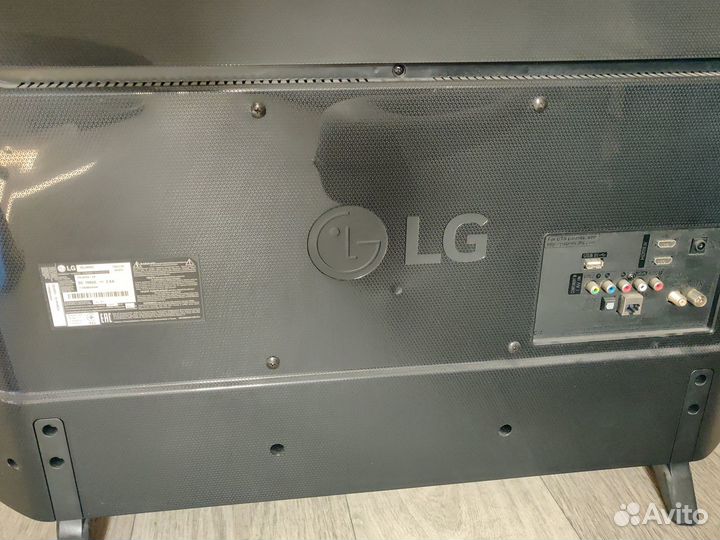 LED телевизор SMART LG 32 LJ 600 U