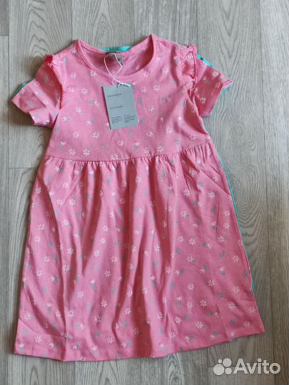 Платье для девочки новое