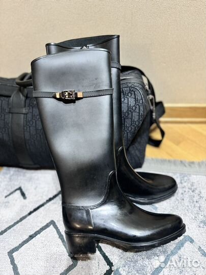 Резиновые сапоги