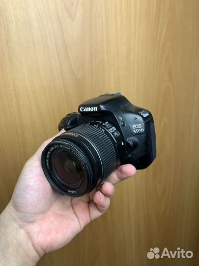 Зеркальный фотоаппарат canon 550d
