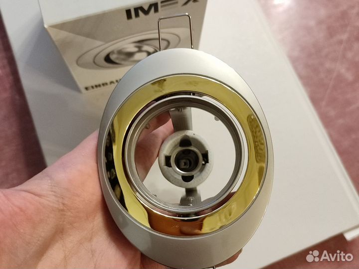 Светильник потолочный встраиваемый