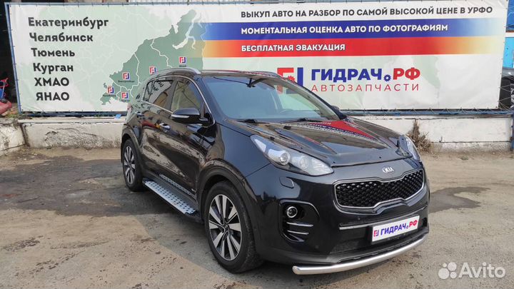 Стекло двери задней правой (форточка) Kia Sportage