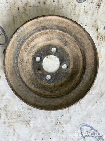 Шкиф ремня генератора Audi 80