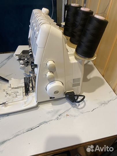 Оверлок bernina 1150 mda бу