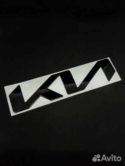 Надпись на капот или багажник KIA Черный глянец