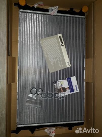 Радиатор охлаждающей жидкости audi A3 1 6 / 1 6