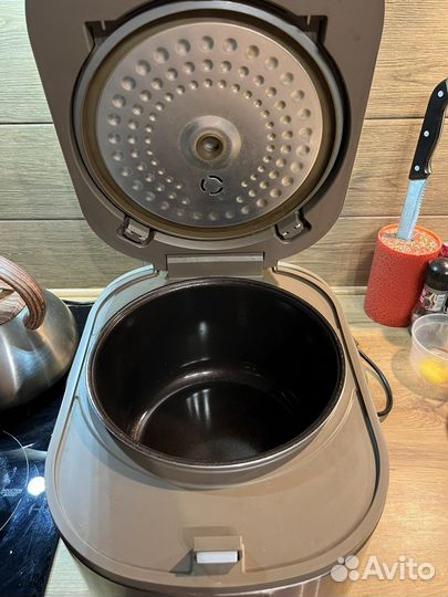 Мультиварка Marta