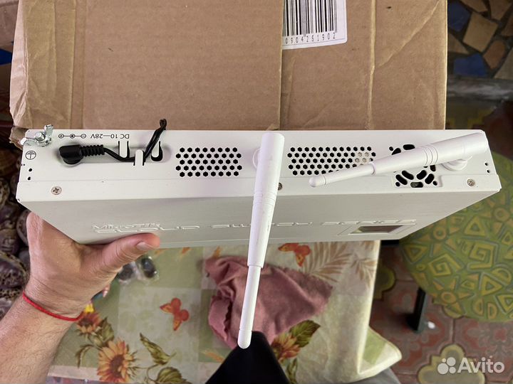 Продам комутатор Микротик