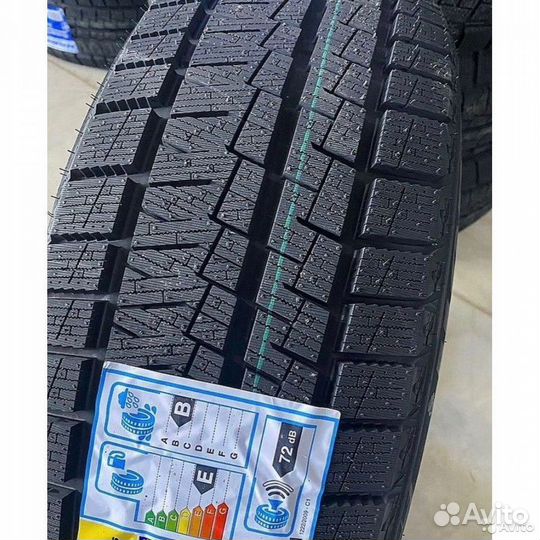 Kapsen SnowShoes AW33 225/55 R17