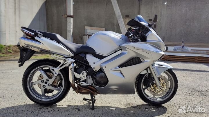 Honda VFR800