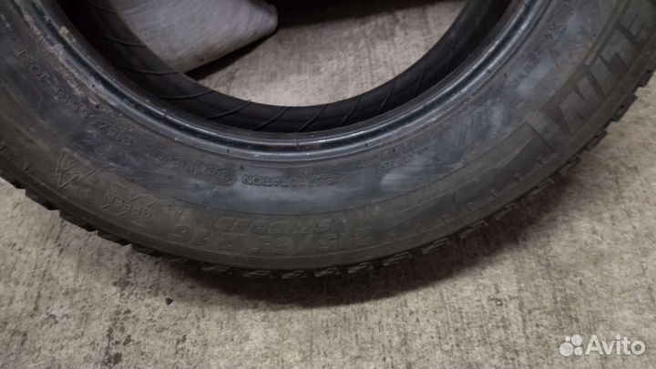 Michelin X-Ice North 4 215/65 R16