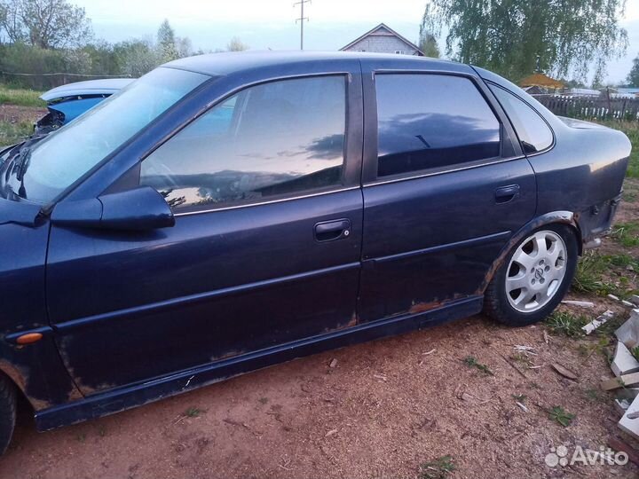 Капот Опель вектра б