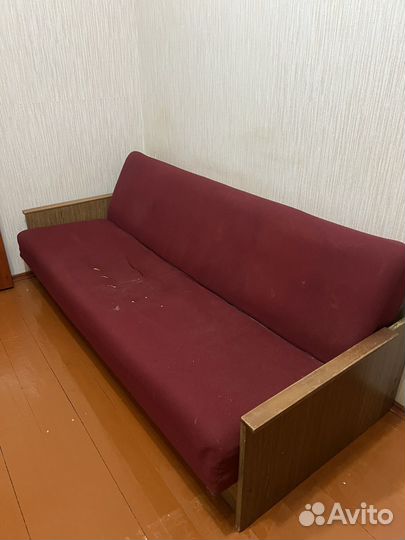 Отдам бесплатно диван