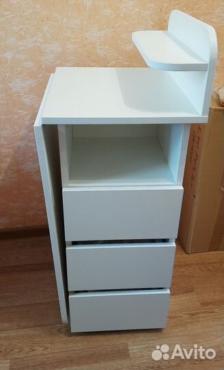 Стол для маникюра складной