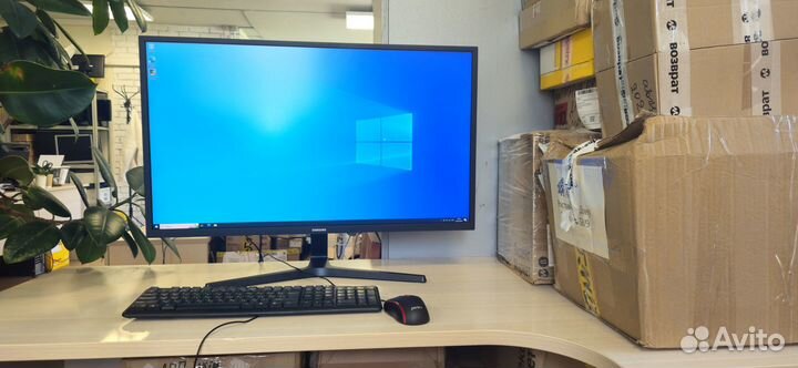 Монитор Samsung 32 дюйма 4К идеальный монитор