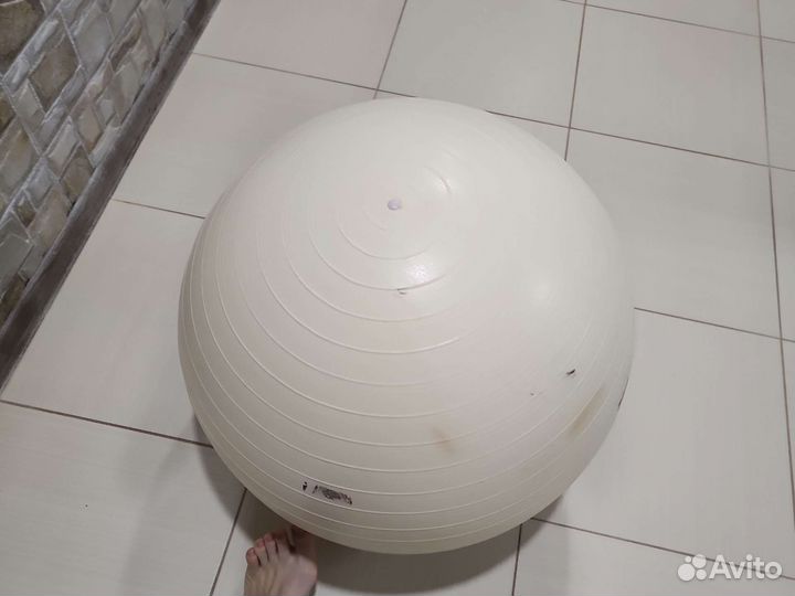Мяч фитбол
