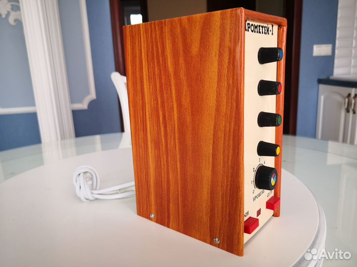 Блок управления цветомузыкой 