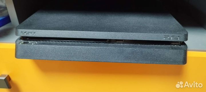 Игровая консоль PS4 slim