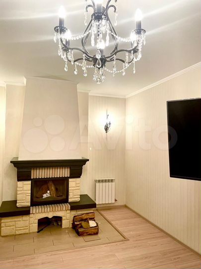 Дом 228 м² на участке 5,3 сот.