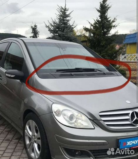 Ветровик на Мерседес B класс