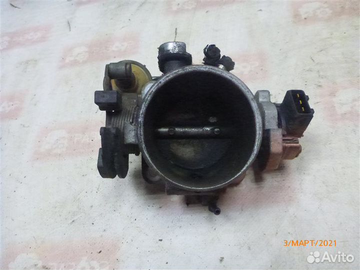 Заслонка дроссельная Volkswagen Passat B3 2E 1991