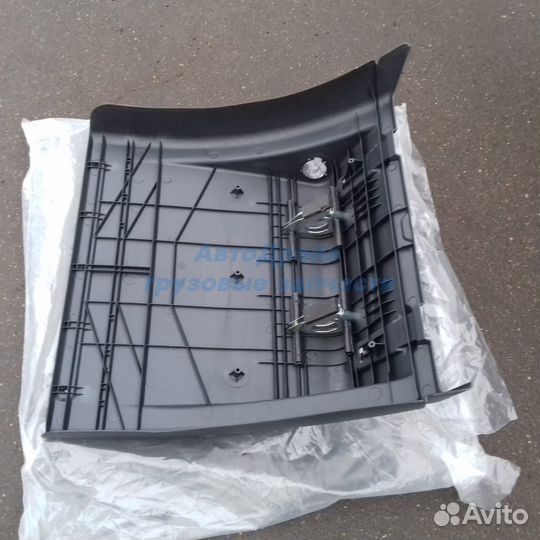 Крыло заднее Ман Тга левое правое передняя часть