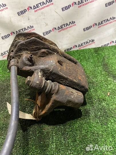 Суппорт тормозной передний правый Mitsubishi