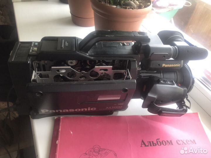 Видеокамера Panasonic M3000