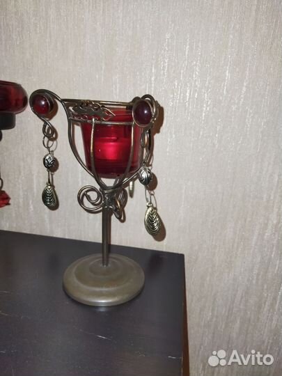 Подсвечник металл и красное стекло