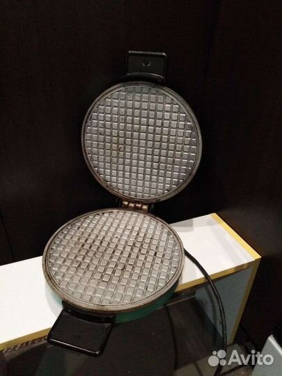 Эл. Вафельница СССР блинница. Рабочая