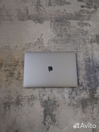 Apple MacBook Pro 15 2018 32/512 66 циклов