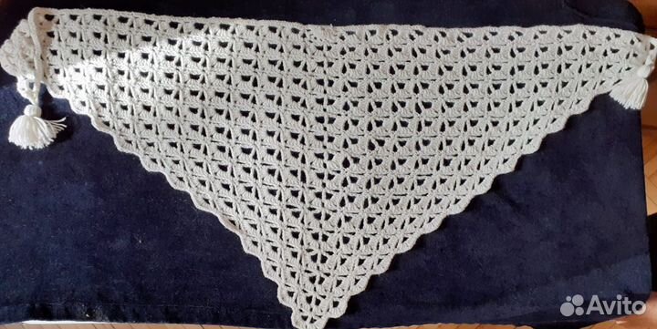 Бактус вязаный шерсть