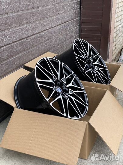 Диски на BMW 818M Style R21 5x112