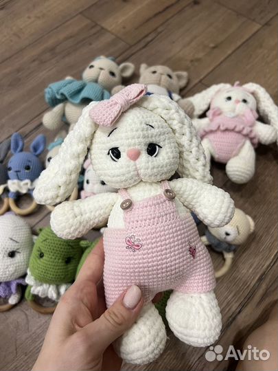 Вязанные игрушки погремушки для малышей